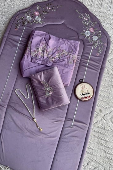 طقم  صلاة فخم جدا مرد