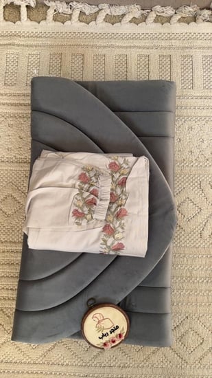 طقم صلاة + سجاد مع شرشف مرد ربطة