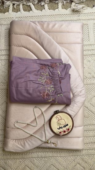 طقم صلاة ربطة  + سجاد مع شرشف مرد ربطة