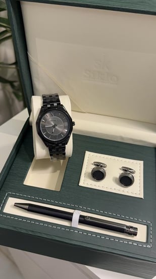 طقم اسود رجالي