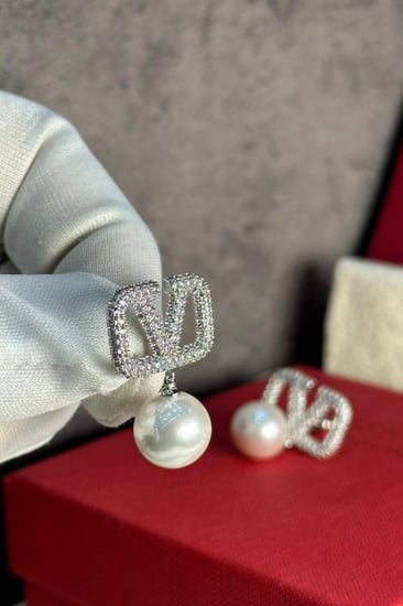 حلق فالنتينو