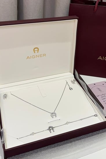 طقم اقنر فضي