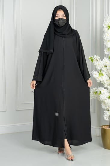 عباية مطرزة