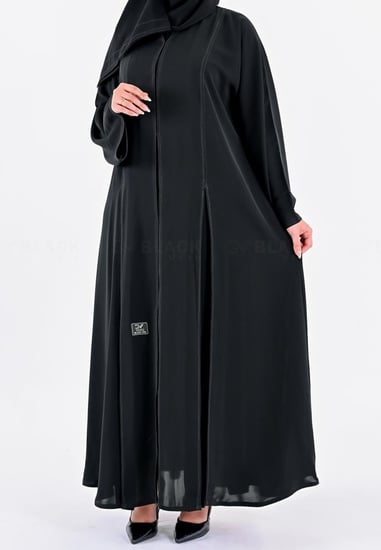 عباية كلوش مطرزة