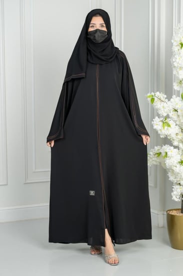 عباية مطرزة