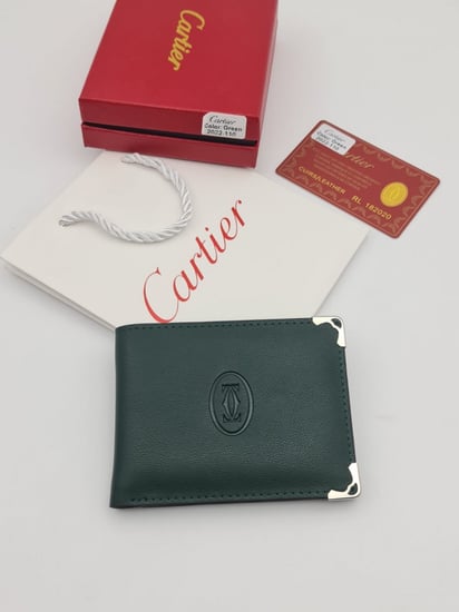 محافظ رجالي جديده من كاريتر..