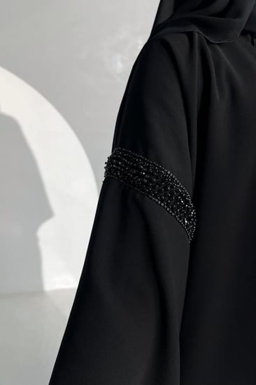 القماش كريب ملكي +طرحة