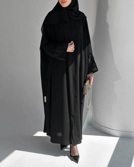 القماش كريب ملكي +طرحة