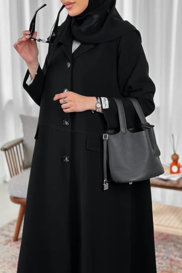 القماش كريب كوبا  + بطانه داخليه + طرحة