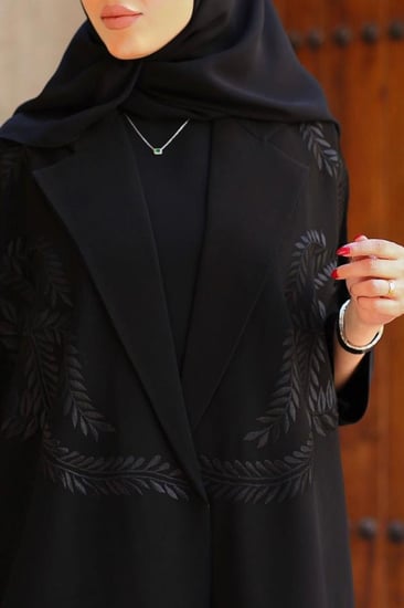 القماش كريب ملكي +طرحه