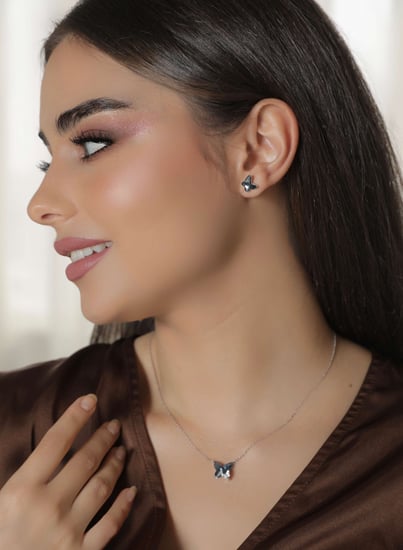 الفراشة الزرقاء