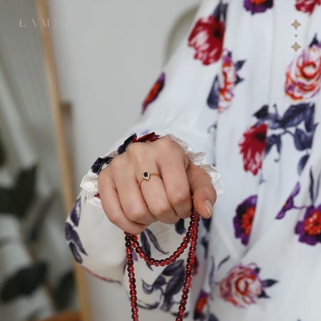 شرشف صلاة مشجر ابيض