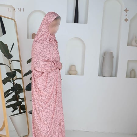 طقم صلاة سكينة- وردي