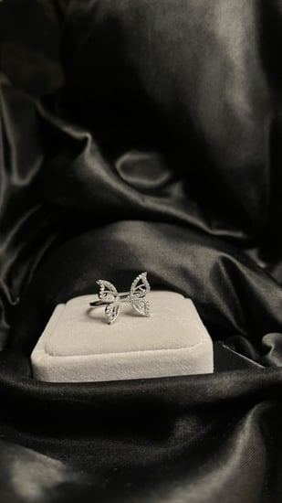 خاتم الفراشه