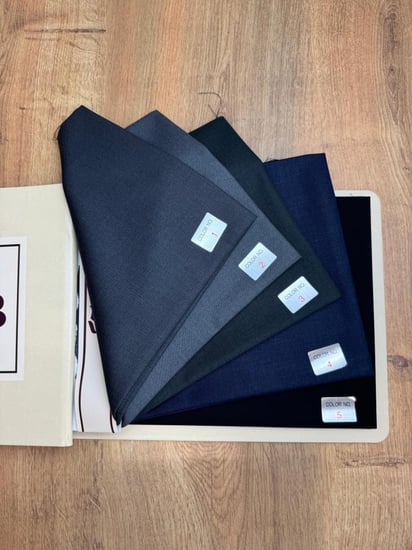 فاب | 5 شتوي كلاسيك أسود ملكي W70