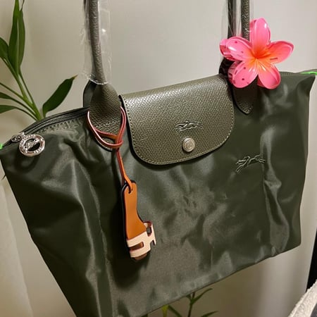 Longchamp M-L لـونق شامب
