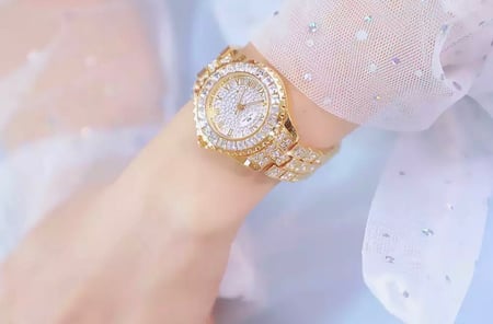 ساعة نسائية انيقة ماركة BS موديل 08090