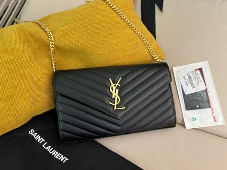 شنطة سان لوران مقاس 22cm