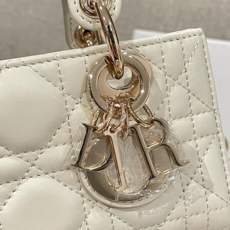 شنطة ديور Lady D-Joy Micro Bag مقاس 16cm