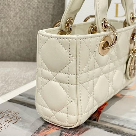 شنطة ديور Lady D-Joy Micro Bag مقاس 16cm
