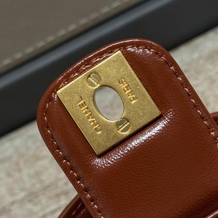 شنطة شانيل A24 مقاس 18cm