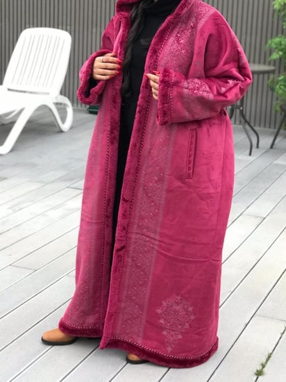 فروة نسائيه قبوع لون احمر