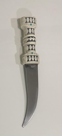 خنجر مجدلاني