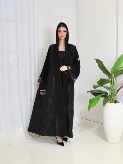 Elegant abaya 4