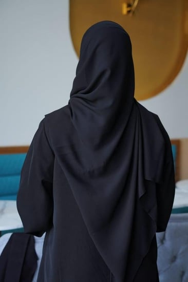 طرحة ربط و نقاب ملكي