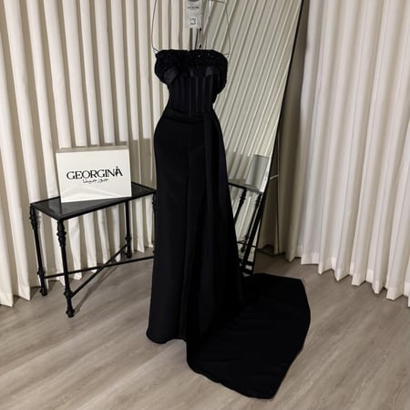 فستان سهرة اسود طويل باربي مطرز