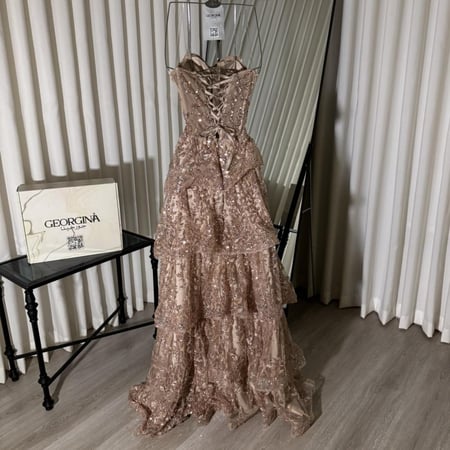 فستان سهرة بيج طويل كمبيوتر طبقات