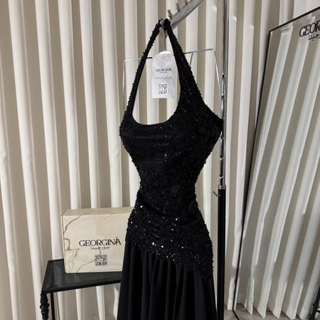 فستان فرداس الاسود