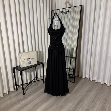 فستان فرداس الاسود