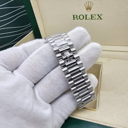 ساعة رولكس ارقام عربية داي ديت - متجر كيان