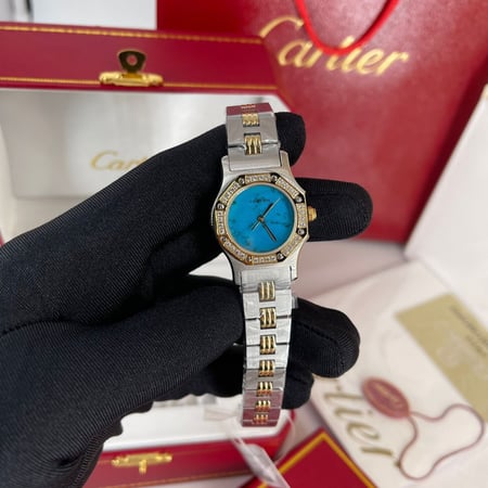 كارتير نسائي