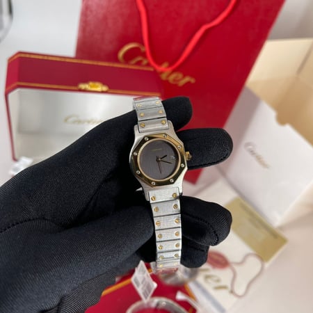 كارتير نسائي