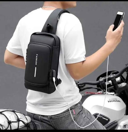 حقيبه صدر رجاليه عصريه مقاومه للماء