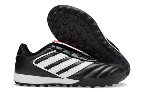 جزمة كرة قدم adidas