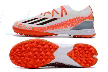 جزمة كرة قدم adidas