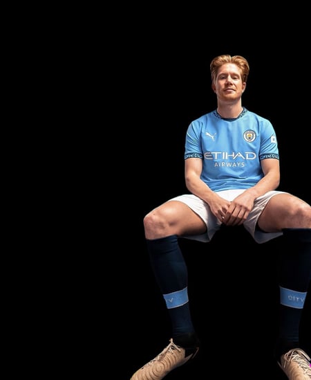 طقم مانشستر سيتي الاساسي 2025 /2024