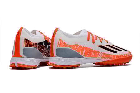 جزمة كرة قدم adidas