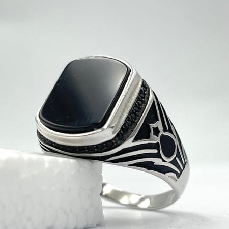 خاتم رجالي فضه مينا لون اسود