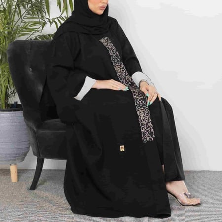 عبايات سوداء عباية سوداء