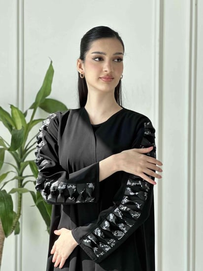 عباية سوداء راقية للمناسبات والطلعات 7017