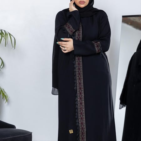 عباية سودا فاخرة بتطريز السدوN1007