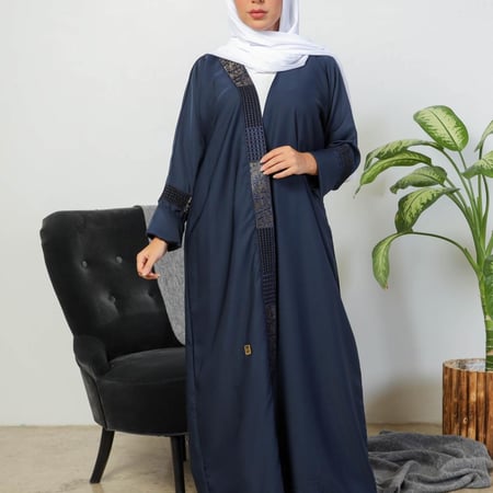 عبايه ملونة كحلي غامق بكلفة السدو قماش الندى 5035