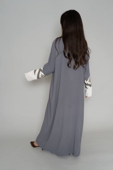 عبايات ملونة عباية ملونة