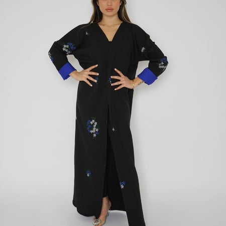 عبايات سوداء عباية سوداء