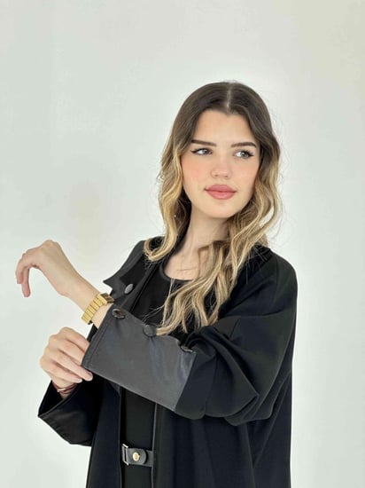 عباية جاكيت سوداء بتصميم ملكي فخم 7011