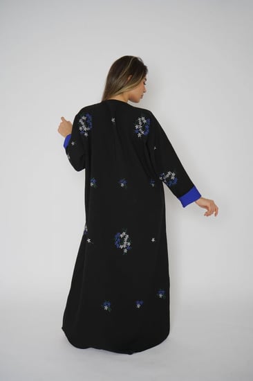 عبايات سوداء عباية سوداء